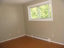 2 Bedroom –Large Master bedroom -Balcony of Trent River View - Photo 5