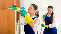 LOOKING FOR A CLEANING LADY WITH CLEANING SUPPLIES - $20/HR CASH