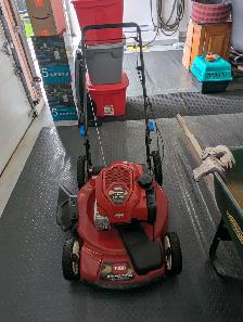 TORO 22in RECYCLER LAWN MOWER