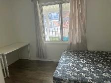 bedroom with private bathroom - Photo 2