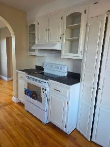 4 Bedroom House | Halifax | Last Month Free | Parking - Photo 4