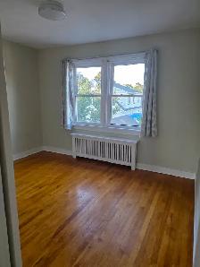 4 Bedroom House | Halifax | Last Month Free | Parking - Photo 5