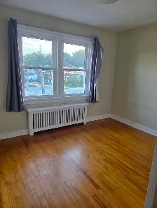 4 Bedroom House | Halifax | Last Month Free | Parking - Photo 8