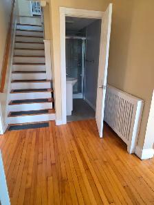 4 Bedroom House | Halifax | Last Month Free | Parking - Photo 14