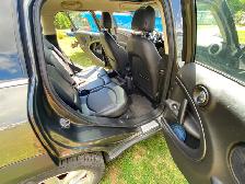 2012 Mini Cooper Countryman S ALL4 in mint condition for sale - Photo 7