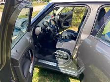 2012 Mini Cooper Countryman S ALL4 in mint condition for sale - Photo 10