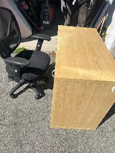 Study Desk and Chair $50 - Photo 3
