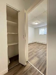 BURLINGTON - Large 2 bdrm avail. Nov. 1 - Photo 9