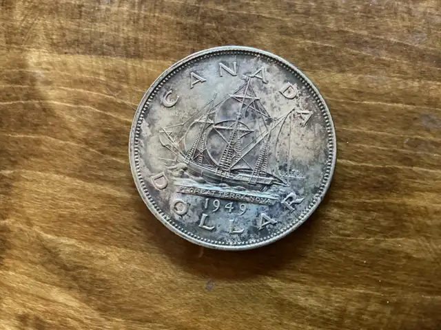 1949 CANADIAN Silver Dollar Coin !
