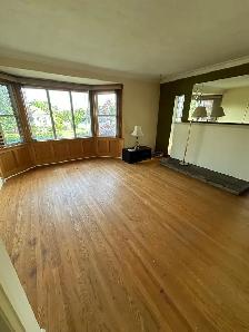 SPACIOUS ROOM FOR SHARING IN ETOBICOKE LAKESHORE - Photo 2
