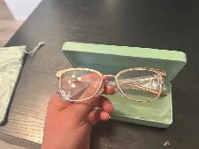 Eye Glasses - Photo 3