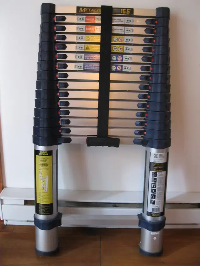 Échelle télescopique Metaltech aluminium 15,5 pi Ladder