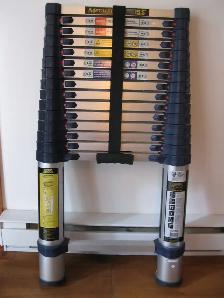 Échelle télescopique Metaltech aluminium 15,5 pi Ladder