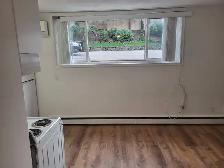 BACHELOR APT., SEPT./OCT. 1ST, $1,150.00 PER MTH, PLUS HYDRO. - Photo 4