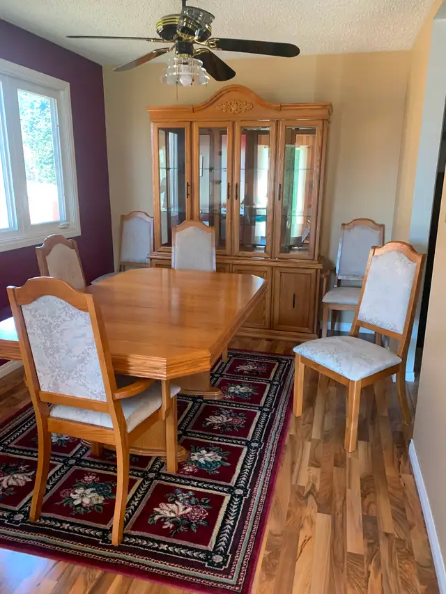 Dining table with 6 chairs