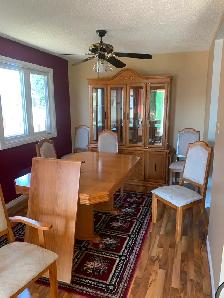 Dining table with 6 chairs - Photo 5