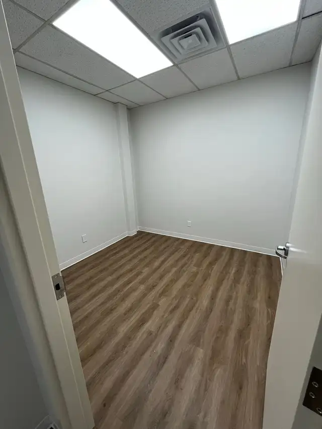 130 ft² Private Office – All-Inclusive Monthly Rental