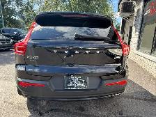 2024 Volvo XC40 Plus Dark Theme - Photo 7