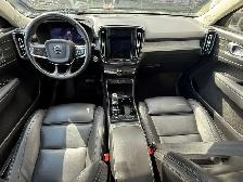 2024 Volvo XC40 Plus Dark Theme - Photo 15