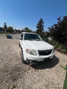 2008 Mazda Tribute - Photo 2