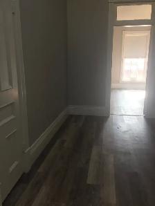 Bright 2-Bedroom Apartment or Studio/Commercial Space – Downtown - Photo 8