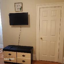 LARGE DELUXE ROOM IN DOWNTOWN TORONTO - Photo 7