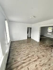 84A Hamiltion Ave - Spacious, 3 bedroom, Multi-Level Unit - Photo 2