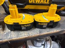 DEWALT saw package - Photo 3