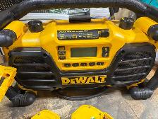 DEWALT saw package - Photo 4