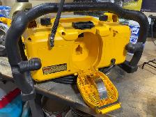 DEWALT saw package - Photo 5