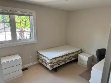 2 Student Rooms for rent on upper floor near Sheridan College - Photo 3