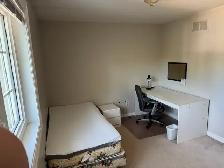 2 Student Rooms for rent on upper floor near Sheridan College - Photo 5