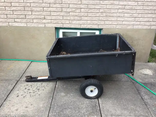 Lawn trailer