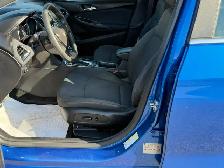 2016 Chevy Cruze LT - Photo 2