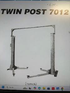 Wheeltronic Twin Post 7012 Lift - Photo 2
