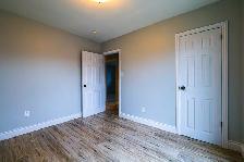 3-Bedroom Main-Floor Unit – Hamilton Mountain: Parking   Laundry - Photo 13