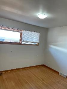 Renovated South Side Town House Available September 7th - Photo 4
