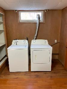 Renovated South Side Town House Available September 7th - Photo 7