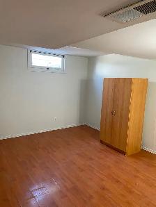 Renovated South Side Town House Available September 7th - Photo 9