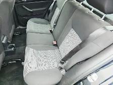 2004 Volkswagen Golf Hatchback Manual Transmission Heated Seats - Photo 9
