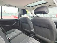 2004 Volkswagen Golf Hatchback Manual Transmission Heated Seats - Photo 11