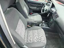 2004 Volkswagen Golf Hatchback Manual Transmission Heated Seats - Photo 12