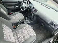 2004 Volkswagen Golf Hatchback Manual Transmission Heated Seats - Photo 13