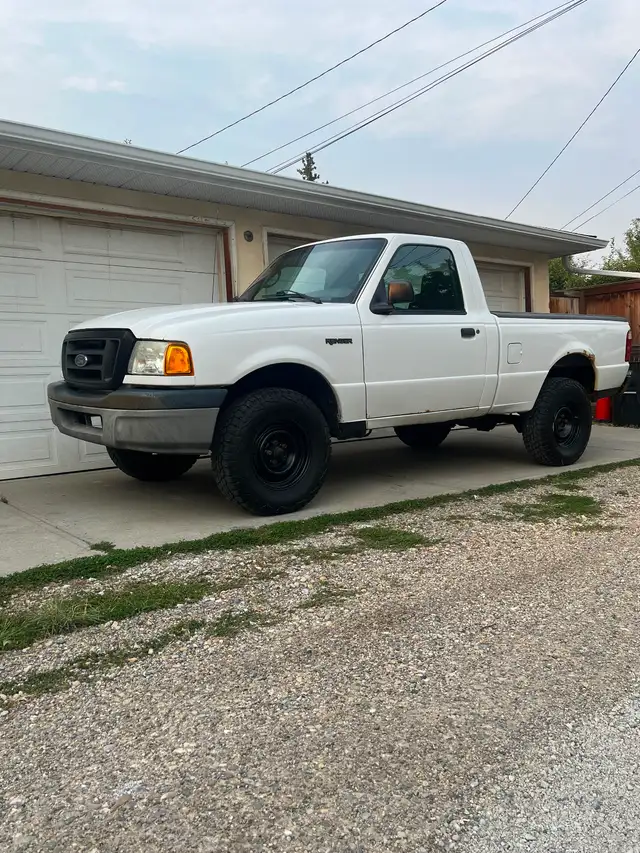 2005 Ford Ranger $2600