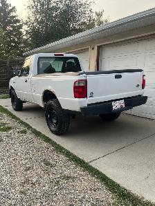 2005 Ford Ranger $2600 - Photo 2