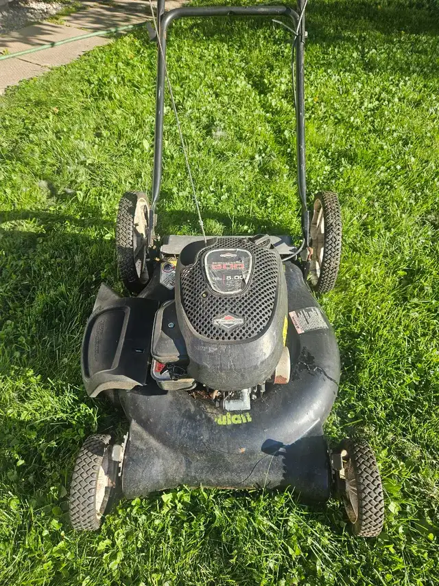 Poulan 21 ' lawn mower