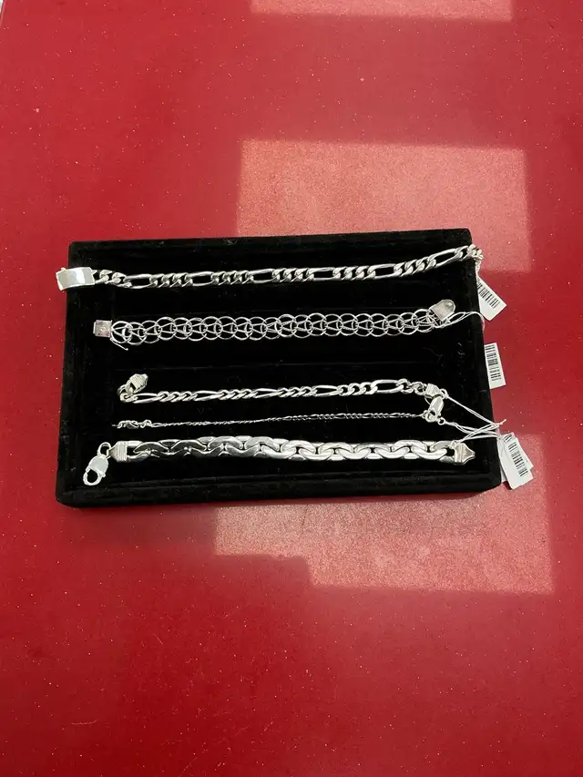 plusieurs bracelet en argent