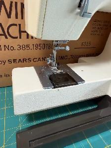 Kenmore Sewing Machine - Photo 3