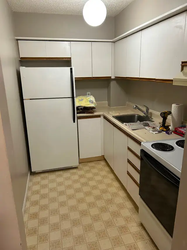 Fridge & Stove