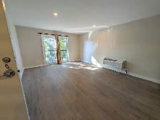 3865 Front St, Niagara Falls - Newley Renovated 2 Bedroom Unit - Photo 2